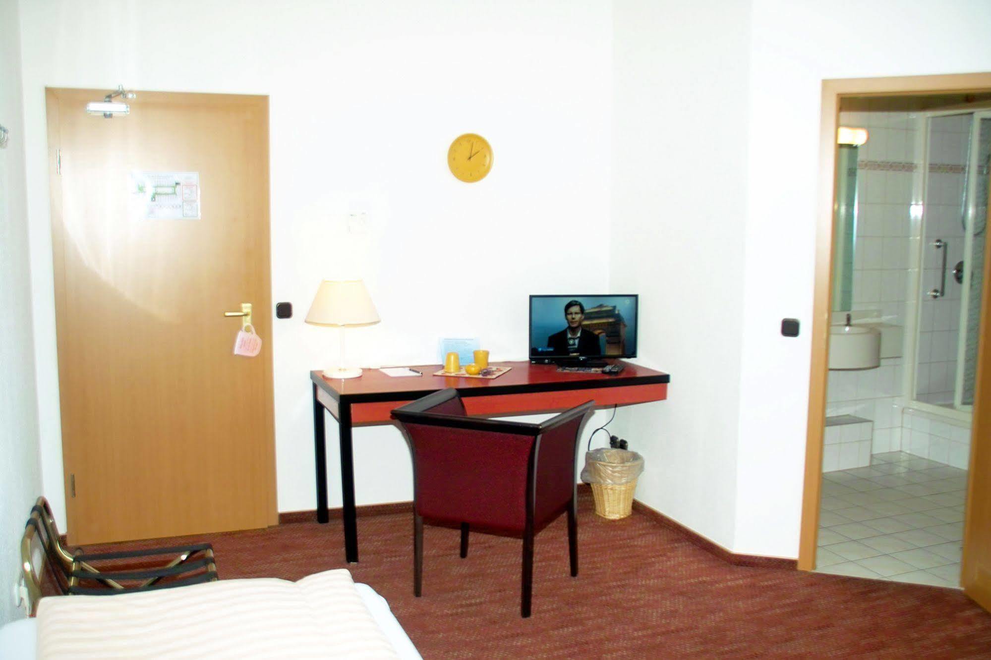 Keramik Hotel Rheinsberg Exterior photo